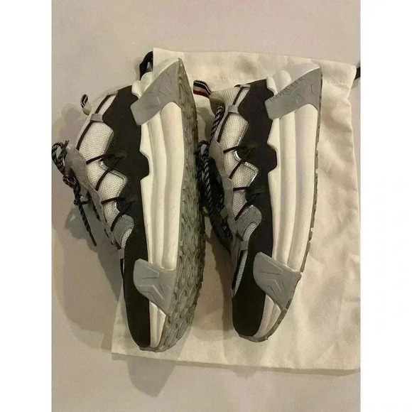 Moncler Compassor Low Top Sneakers White Black Grey Women’s 39.5 9.5 Mens 8 Shoe - Picture 5 of 12